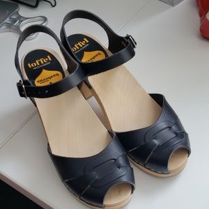 Swedish hasbeens High heel clogs